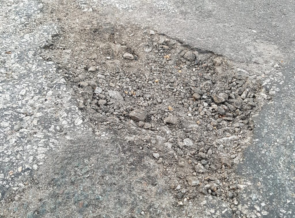 Photo of pothole on Cranford Road